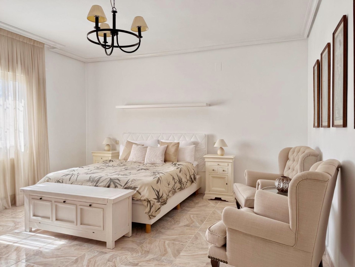 Location de chalet indépendant avec 7 chambres à La Nucia.