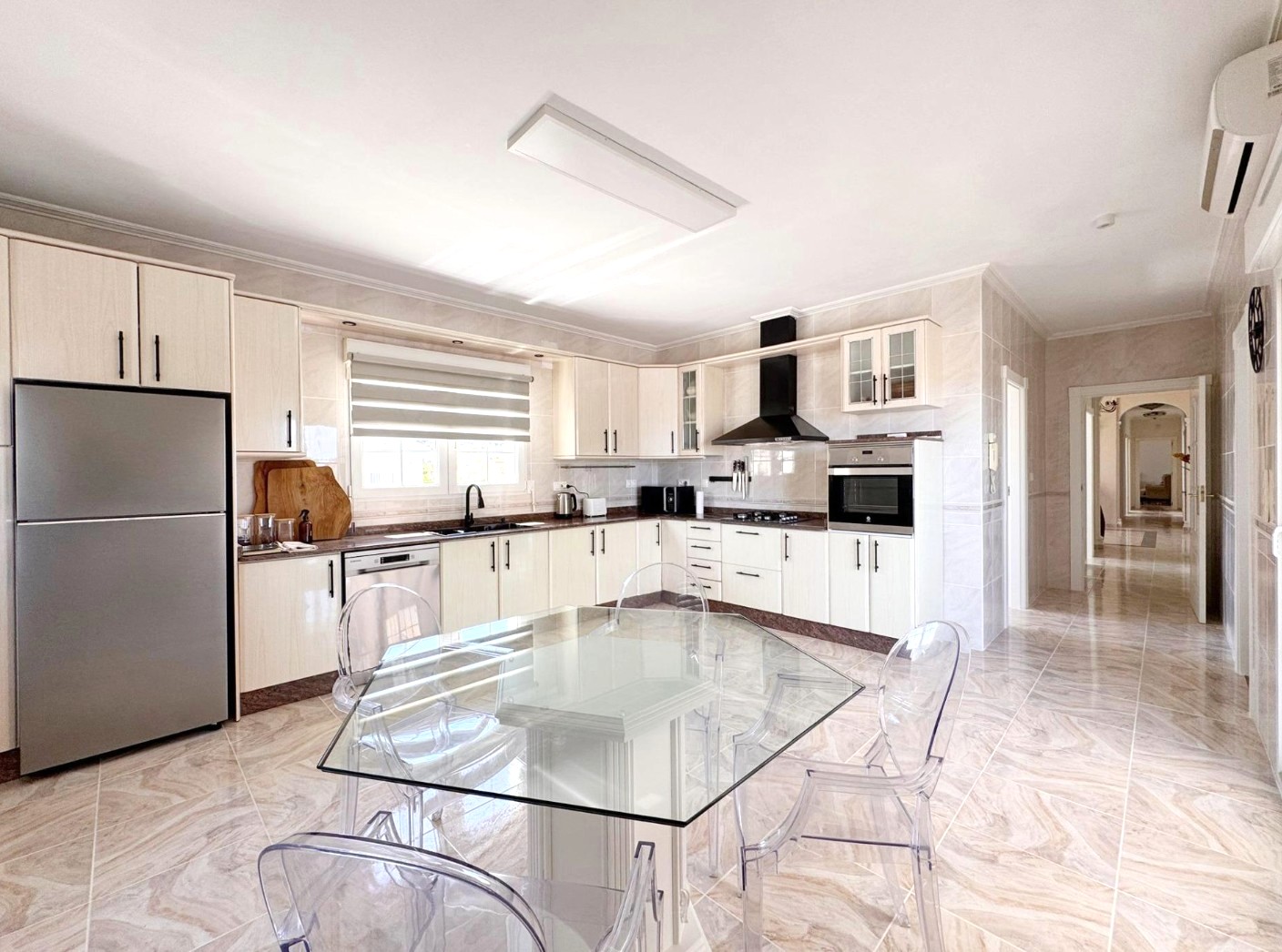 Location de chalet indépendant avec 7 chambres à La Nucia.