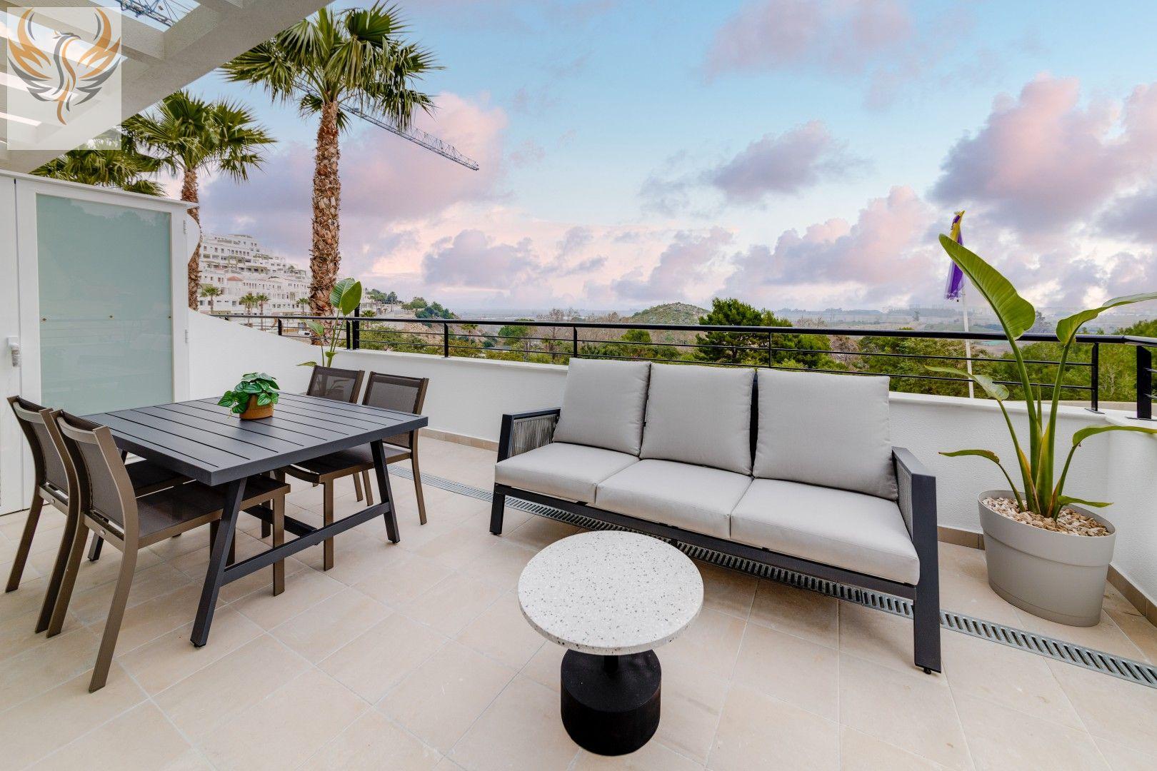 Apartamento con preciosas vistas al mar y zonas verdes .