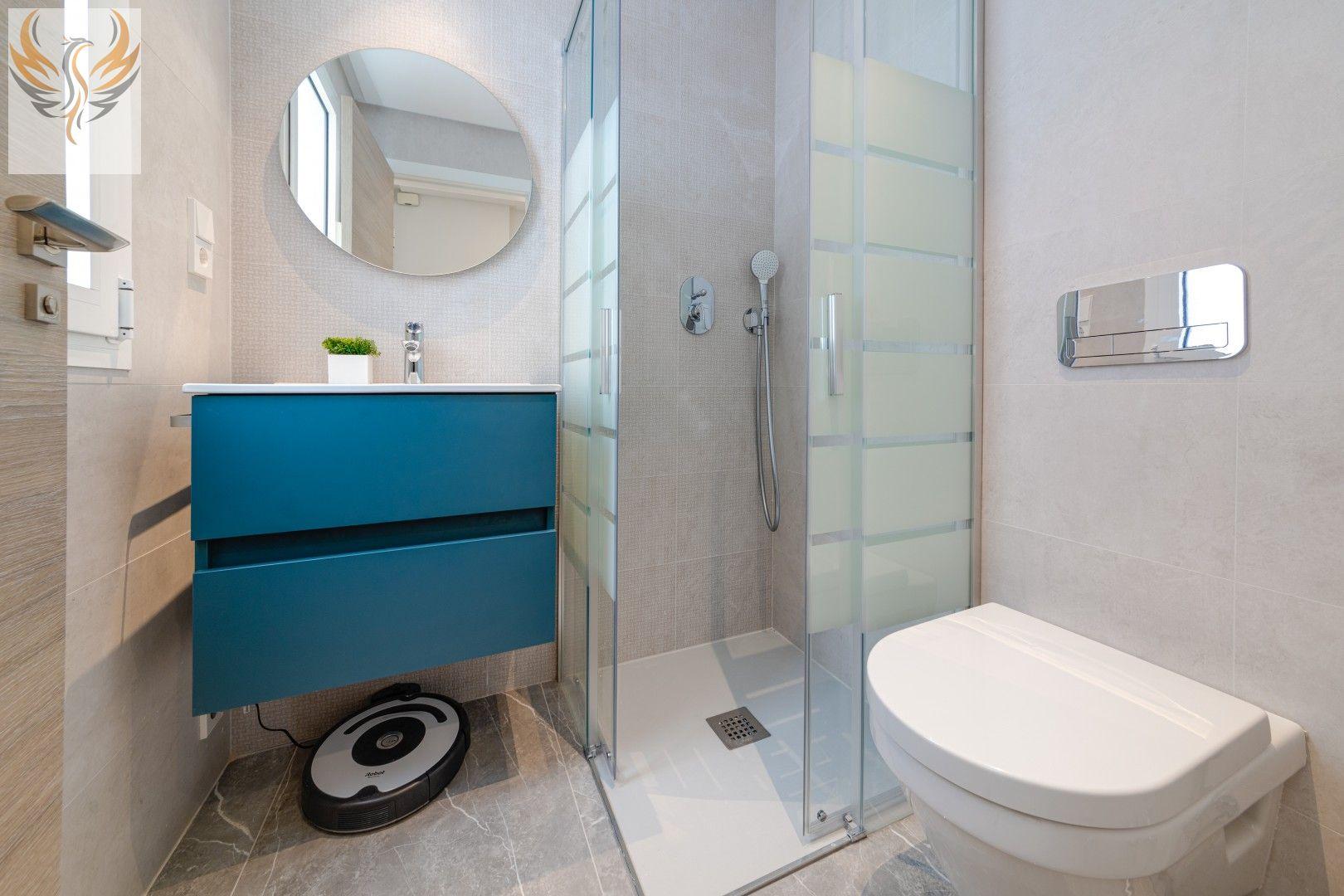 Apartamento con preciosas vistas al mar y zonas verdes .