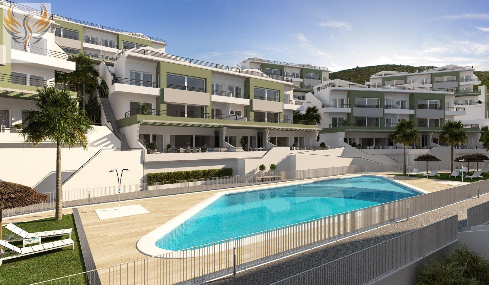 Apartamento con preciosas vistas al mar y zonas verdes .