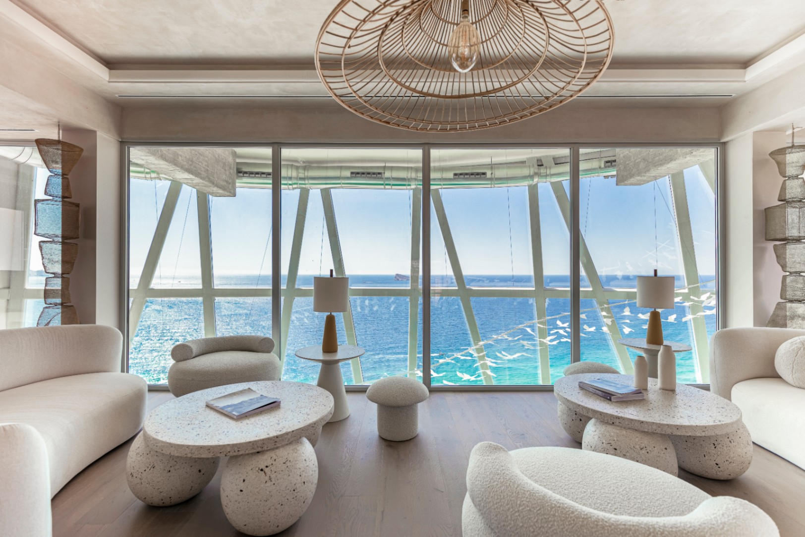 Appartement avec une vue magnifique sur la mer.