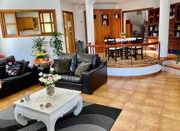 Prachtige villa met uitzicht op zee.