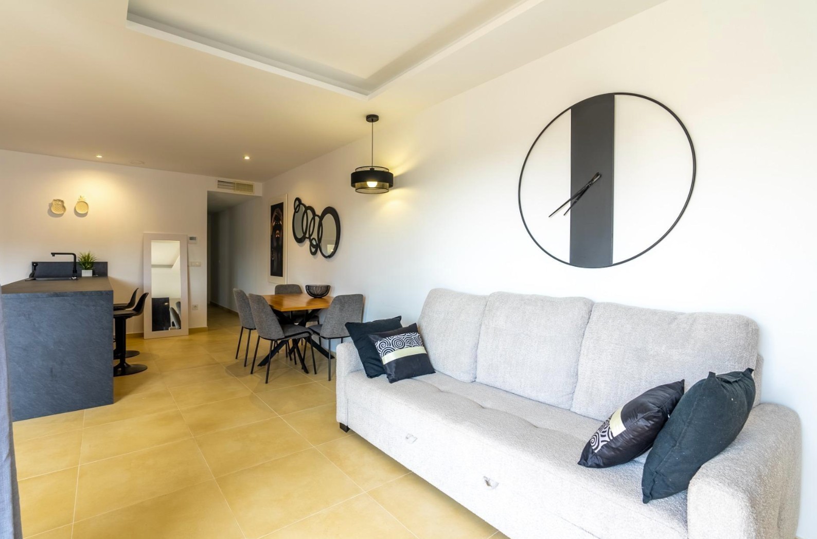 Chalet in Finestrat: Long Term Rental
