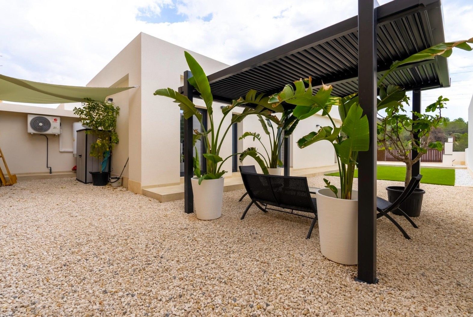 Chalet in Finestrat: Long Term Rental
