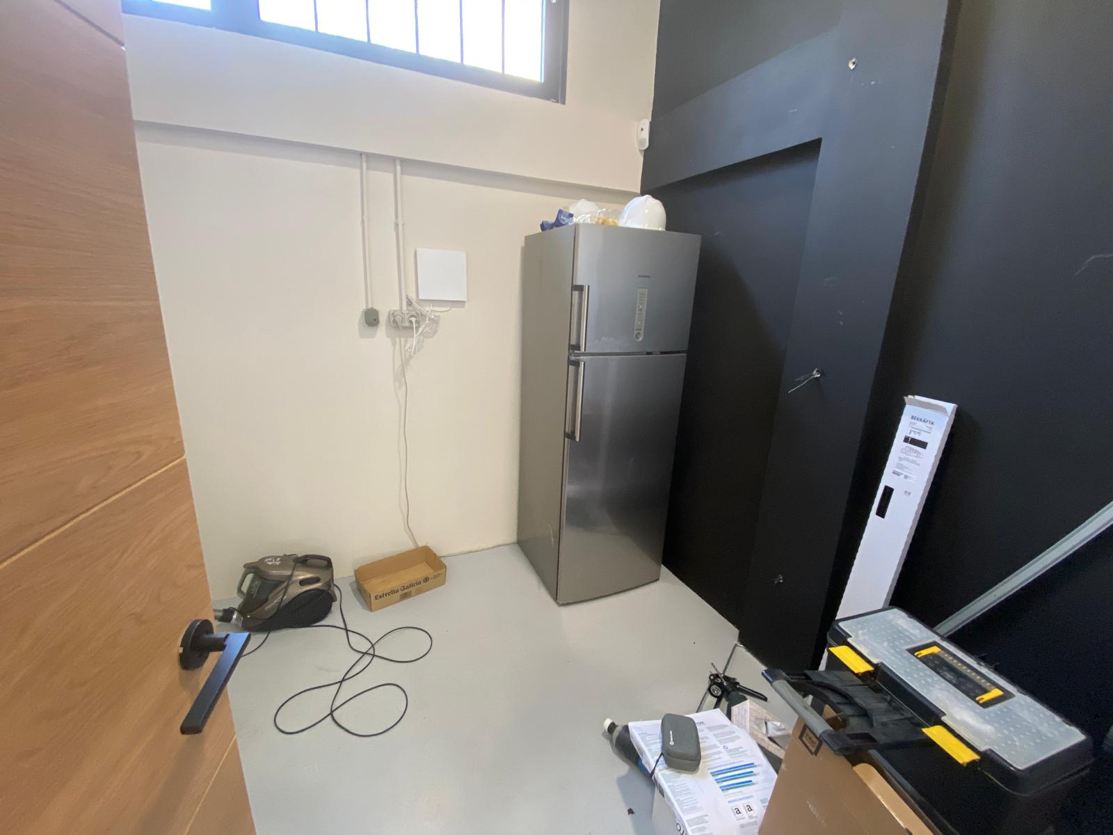 Rental of a modern commercial premises with air conditioning on Boulevard de los Musicos. OPPORTUNITY.